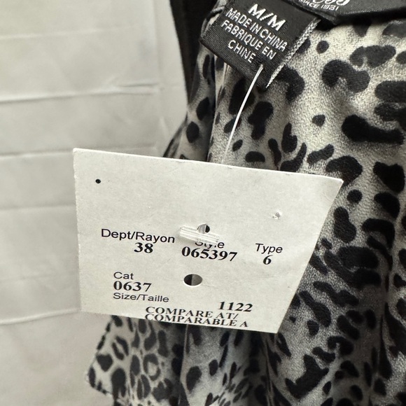 Guess Cheetah Print Long Sleeve Dress - Picture 6 of 11